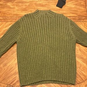 Men’s sweater